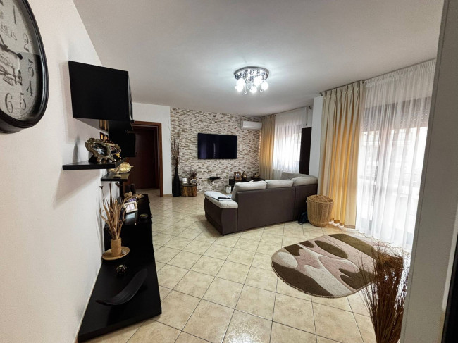 Apartment for sale in Orte