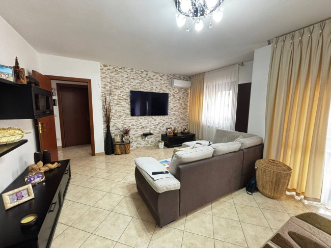 Apartment for sale in Orte