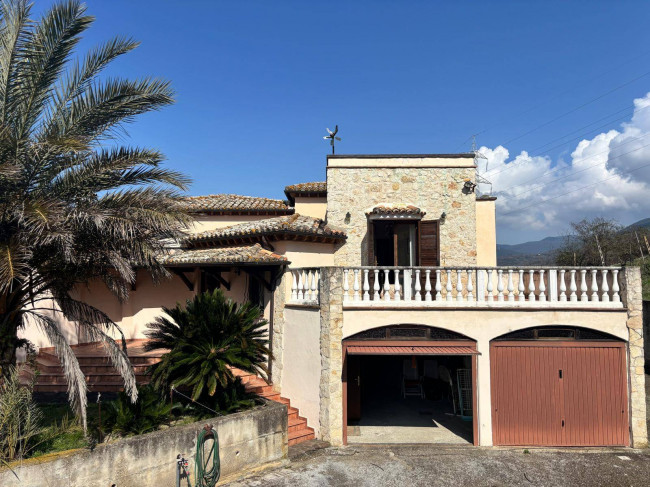 Villa in vendita a Alviano