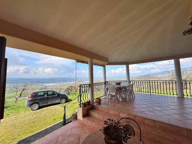 Villa in vendita a Alviano