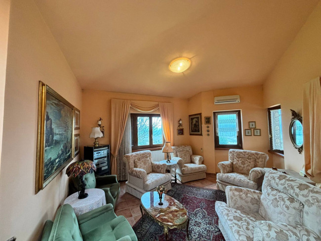 Villa in vendita a Alviano