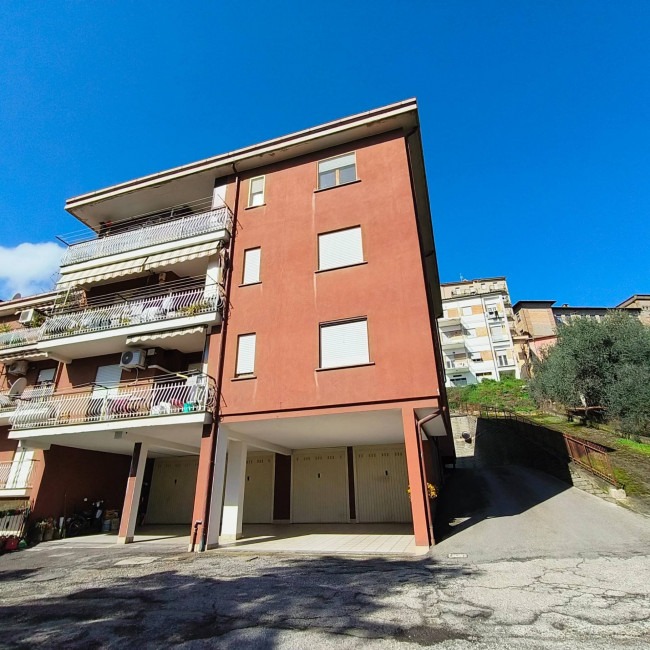 Appartamento in vendita a Soriano nel Cimino