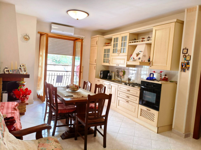 Appartamento in vendita a Soriano nel Cimino