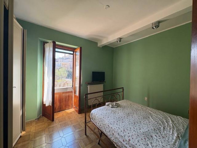 casa semi-indipendente in vendita a Narni