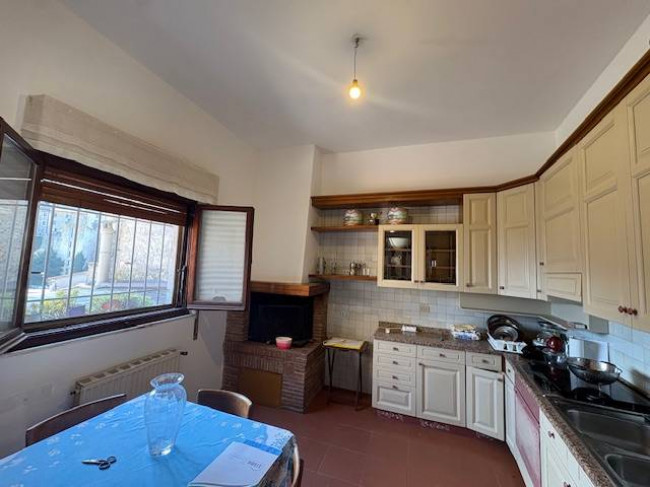 casa semi-indipendente in vendita a Narni