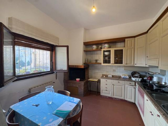 casa semi-indipendente in vendita a Narni