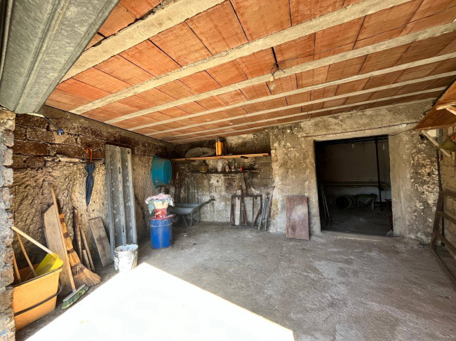 Box o garage in vendita a Bassano in Teverina