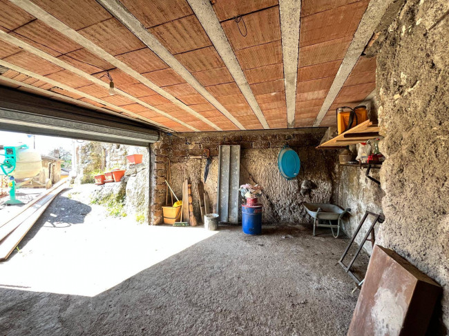 Box o garage in vendita a Bassano in Teverina