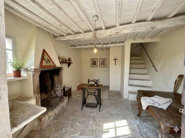 Single House for sale in Bassano in Teverina