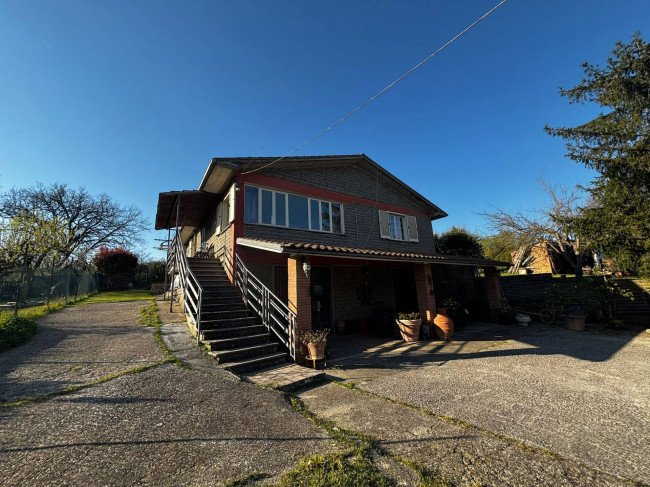 Single House for sale in Vasanello