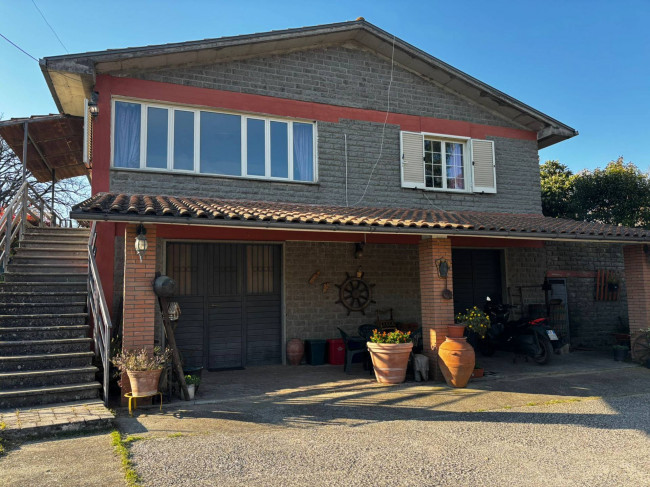 Single House for sale in Vasanello