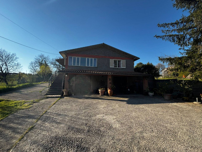 Single House for sale in Vasanello