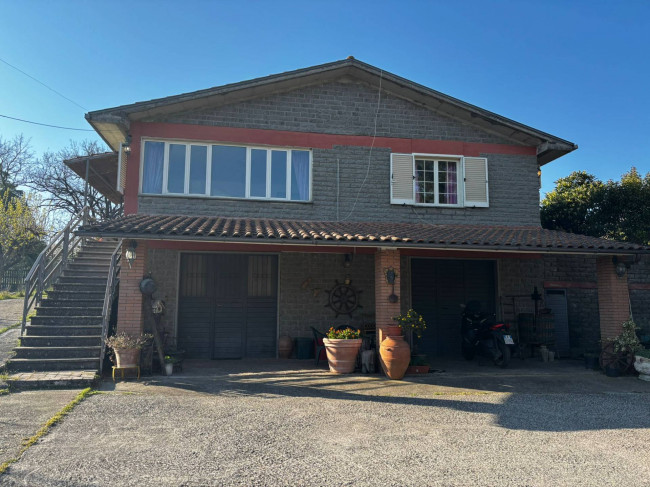 Single House for sale in Vasanello