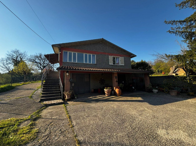 Single House for sale in Vasanello