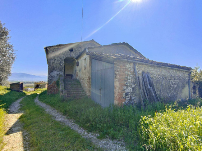Casale in vendita a Narni