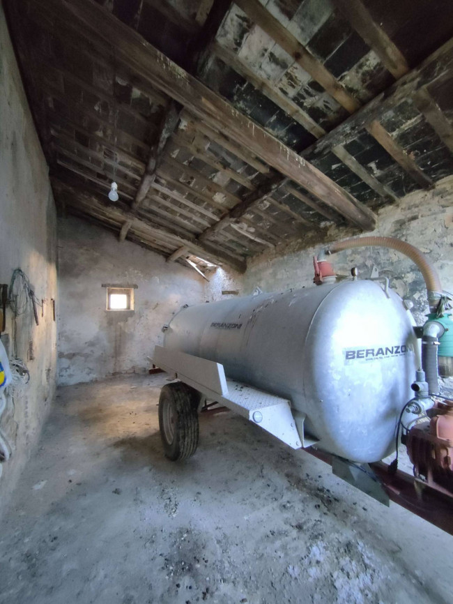 Casale in vendita a Narni