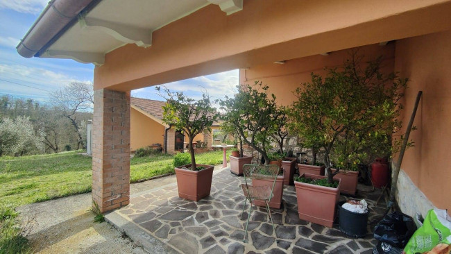 Casale in vendita a Attigliano