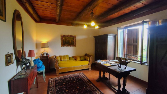 Casale in vendita a Attigliano