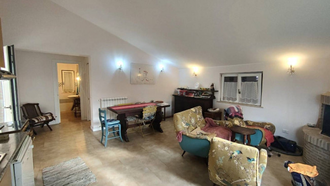 Casale in vendita a Attigliano