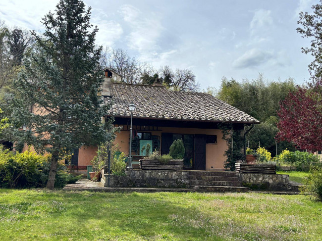 Villa in vendita a Amelia