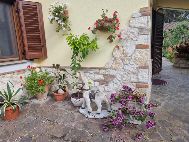 Villa for sale in Montecchio