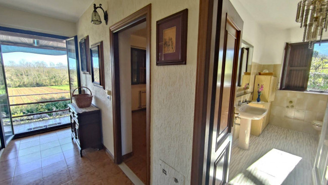 Villa in vendita a Montecchio