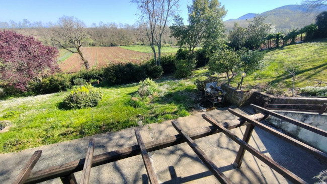 Villa in vendita a Montecchio