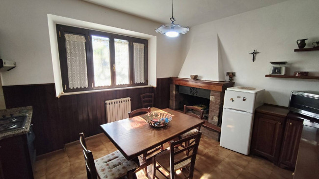 Villa in vendita a Montecchio