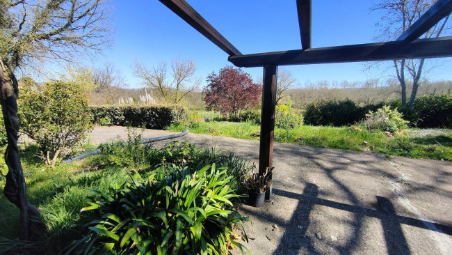 Villa in vendita a Montecchio