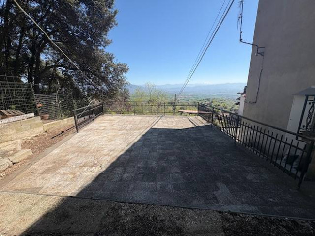 casa semi-indipendente in vendita a Narni