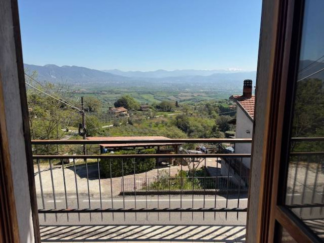 casa semi-indipendente in vendita a Narni