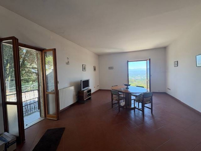 casa semi-indipendente in vendita a Narni