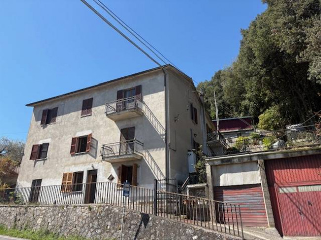 casa semi-indipendente in vendita a Narni
