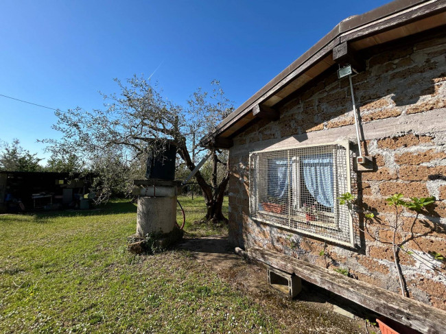 Rustico in vendita a Bassano in Teverina