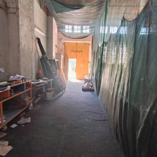 Warehouse for sale in Soriano nel Cimino