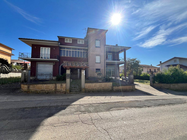 Villa for sale in Vasanello