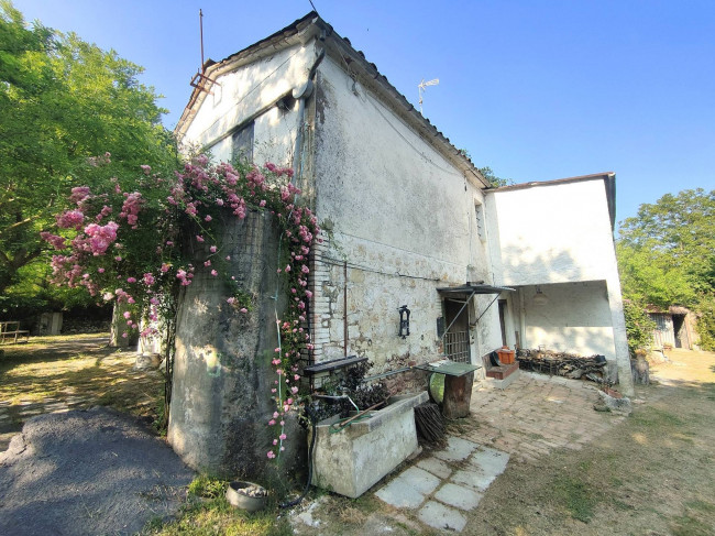 Casale in vendita a Amelia