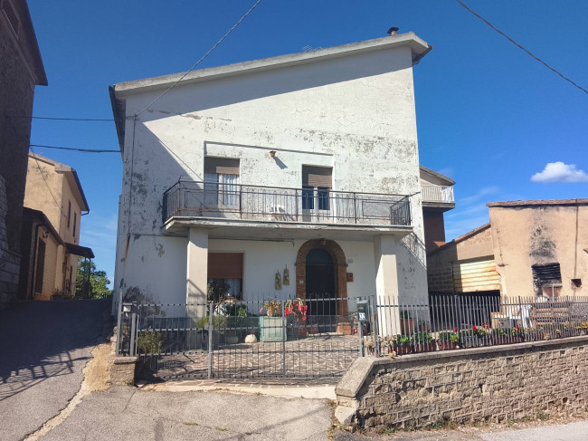 casa semi-indipendente in vendita a Narni