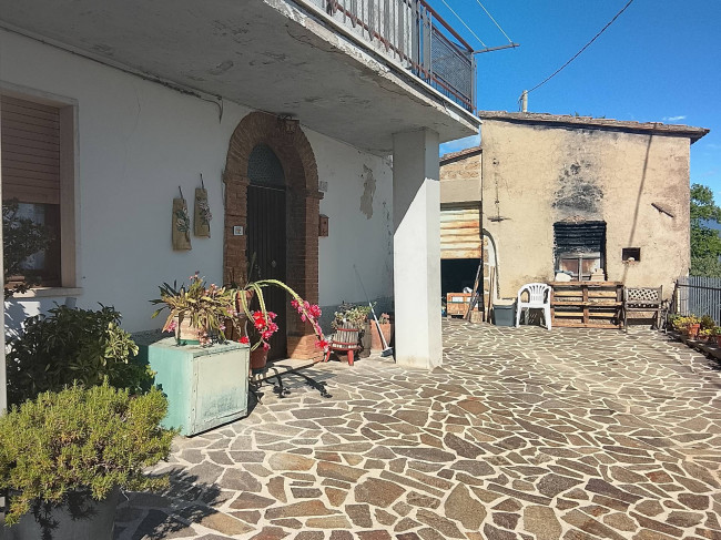 casa semi-indipendente in vendita a Narni