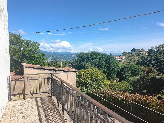 casa semi-indipendente in vendita a Narni