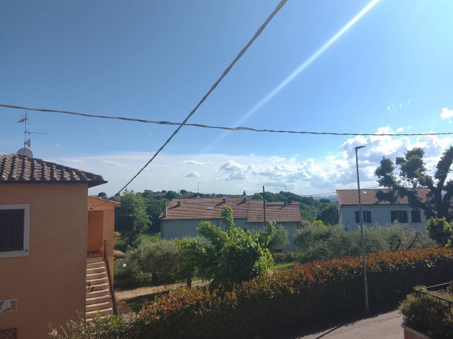 casa semi-indipendente in vendita a Narni