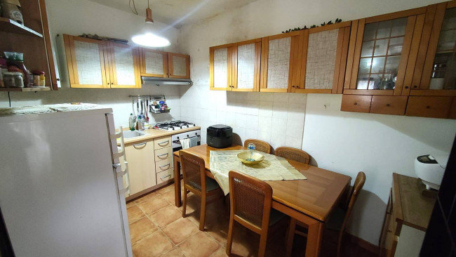 Apartment for sale in Montecchio