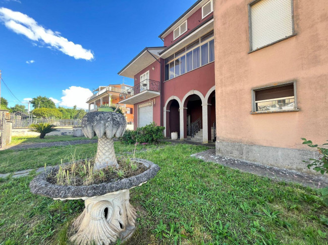 Villa for sale in Vasanello