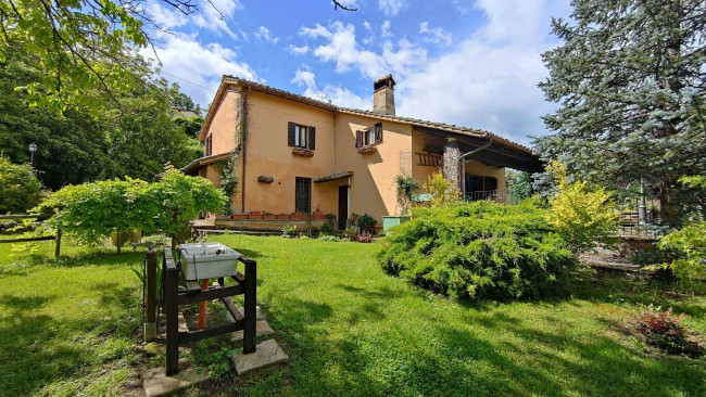 Villa for sale in Amelia