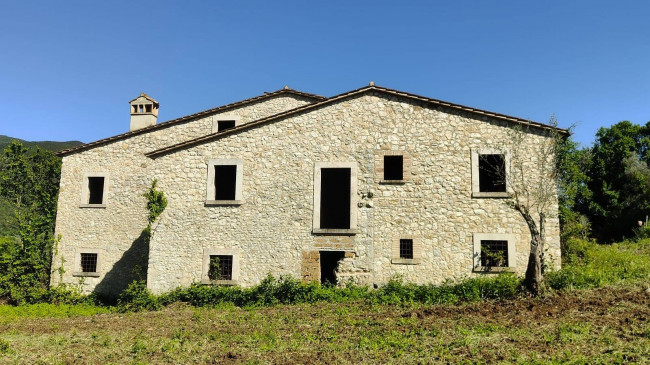 Homestead for sale in Guardea