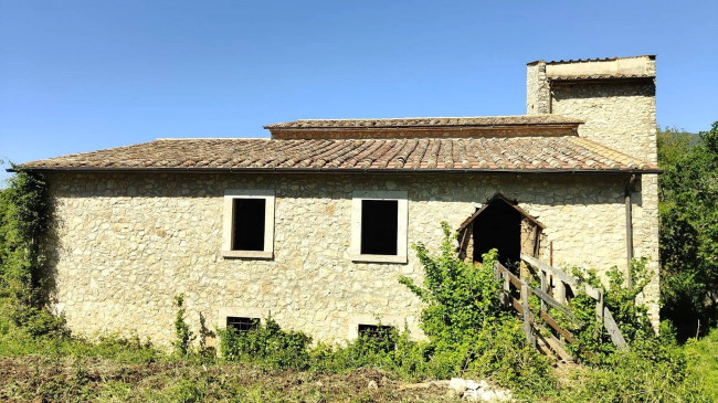 Homestead for sale in Guardea