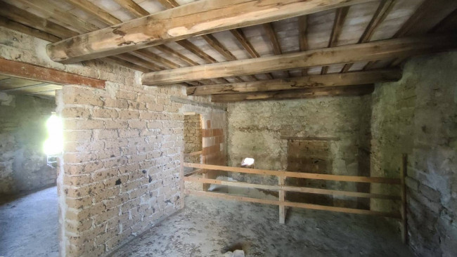 Homestead for sale in Guardea