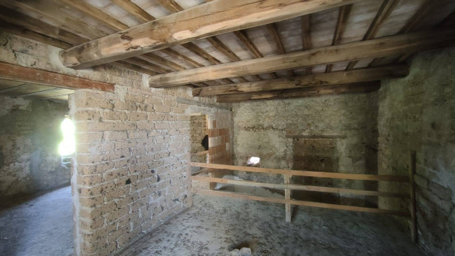 Homestead for sale in Guardea