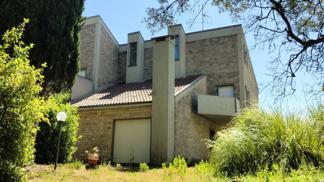 Villa for sale in Amelia