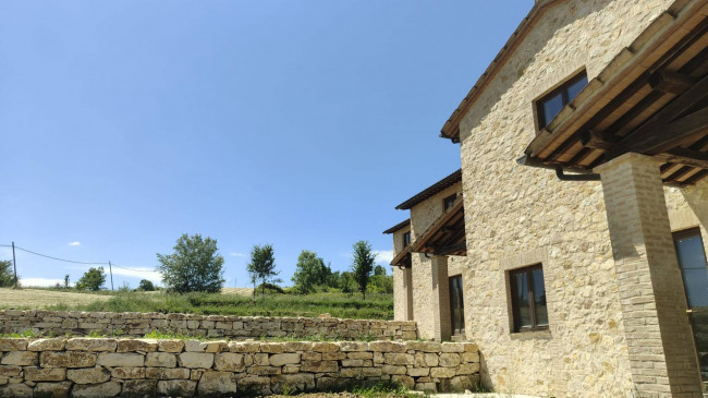 Villette a schiera in vendita a Avigliano Umbro